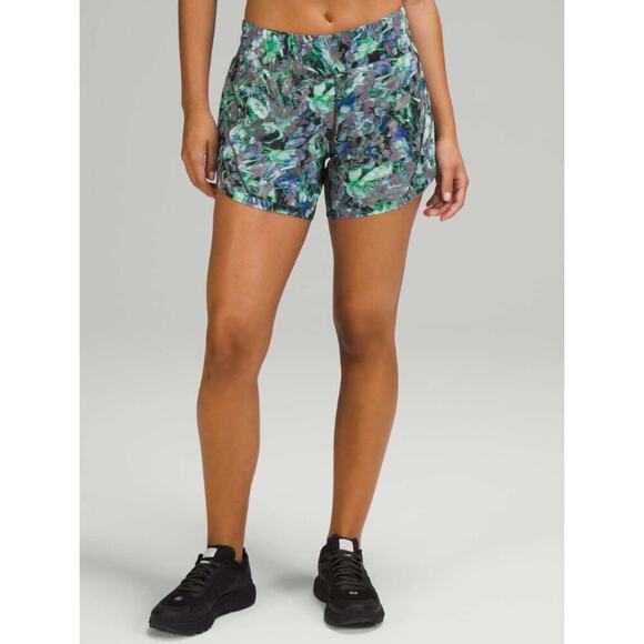 Lululemon Track That Mid-Rise Short 5" - Picture 1 of 6